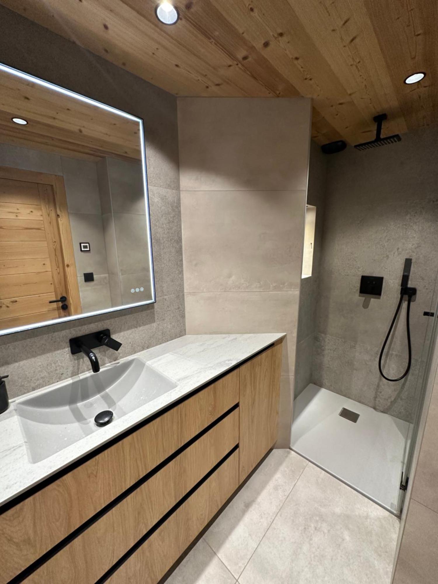 Luxueux Appartement T4 - Lac 5 Min - Parkings Privatifs - Vue Lac Et Montagne Annecy Exterior foto