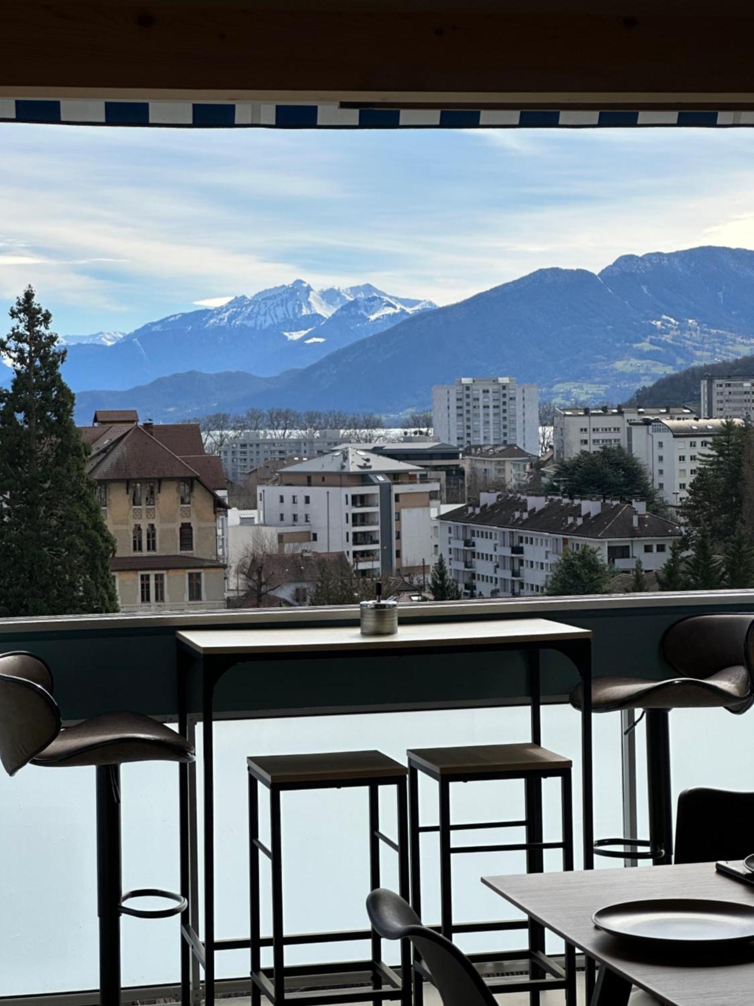 Luxueux Appartement T4 - Lac 5 Min - Parkings Privatifs - Vue Lac Et Montagne Annecy Exterior foto